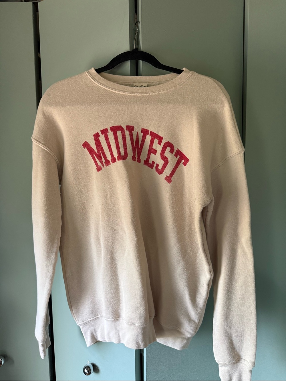 Cream Crewneck Sweatshirt with Red 'MIDWEST' Graphic